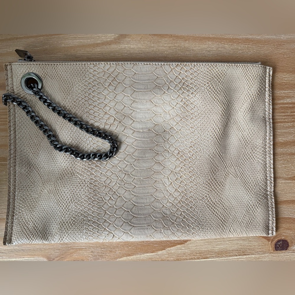 Neiman Marcus Leather Snake Skin Clutch w/ Chain Handle. Zip Closure. Like New